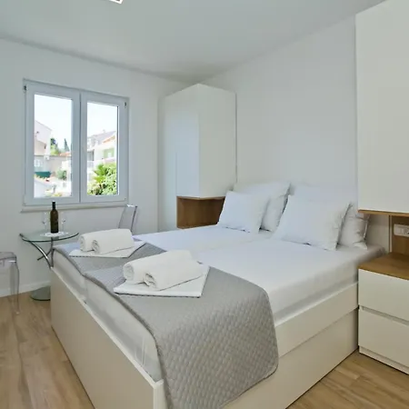 Luka's Legacy * Хвар