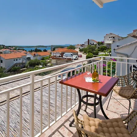 Luka's Legacy * 흐바르